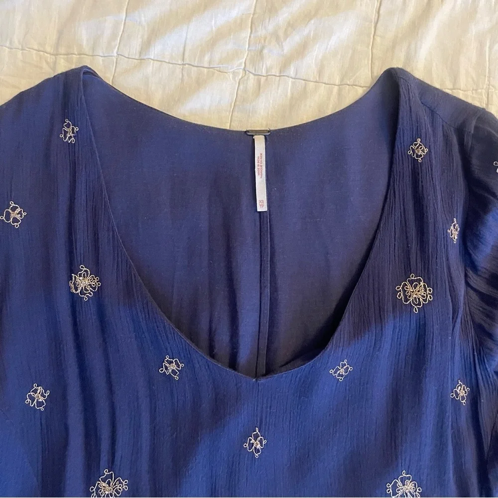 Free People Embroidered Oversize Navy Bell Sleeve Mini Dress Size XS Pockets